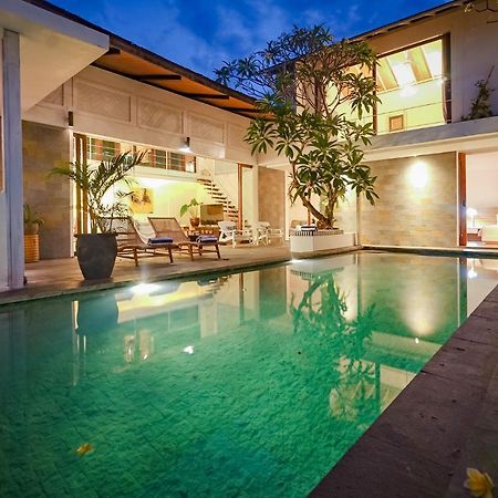 Bias Villa Seminyak Luaran gambar