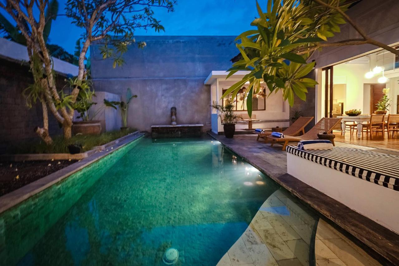 Bias Villa Seminyak Luaran gambar